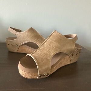 Elegant Tan Women's Wedge Sandals
